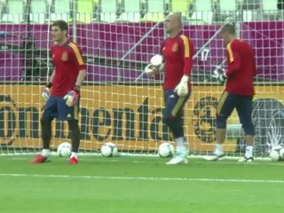 اسبانيا تتوقع تحديا حقيقيا في مواجهة المنتخب الايطالي