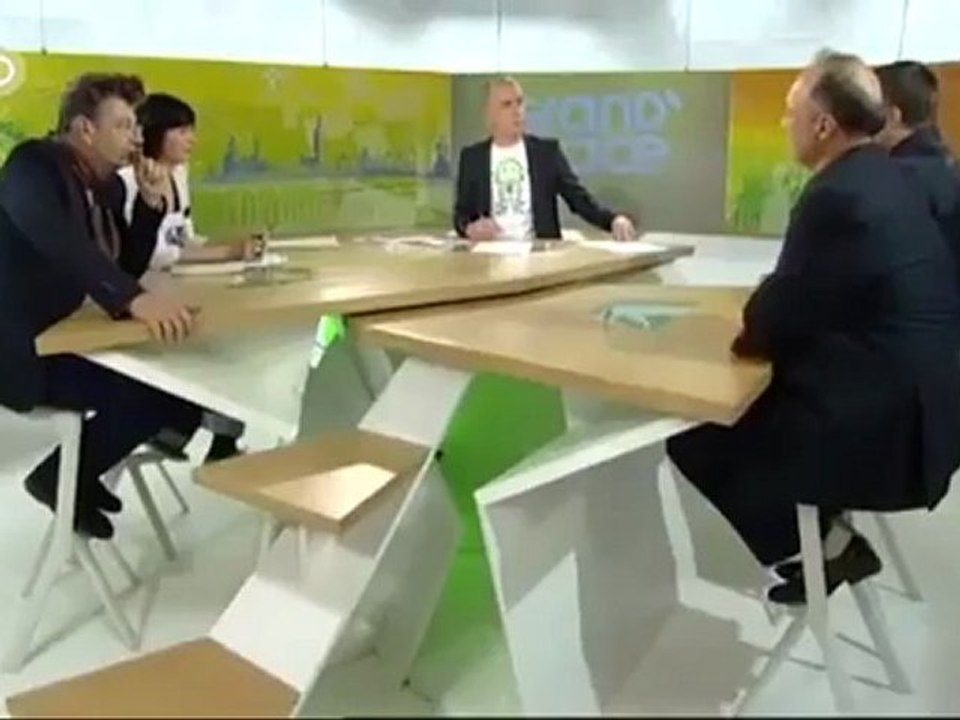 WEO tv - Grand Place - 2 Janvier - alan delabie -daniel dailly (cut) Standard.mp4 - YouTube