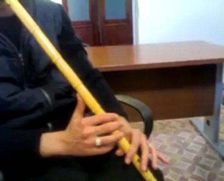 RESMİNİ ÖPTÜMDE YATTIM NEY FERUDUN TÜRKMEN