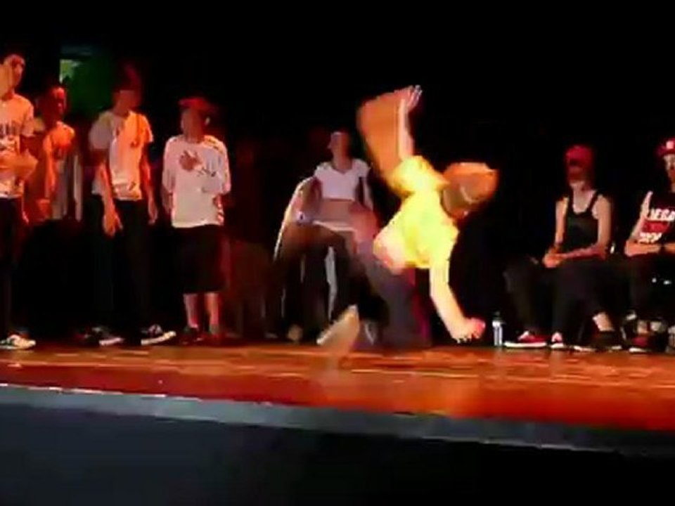Premier battle de hip-hop à la MJC de Bréquigny