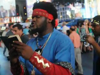 THESE LEADERS IN AMERICA  LOVE THEMSELVES AND ANYTHING THE MOVES