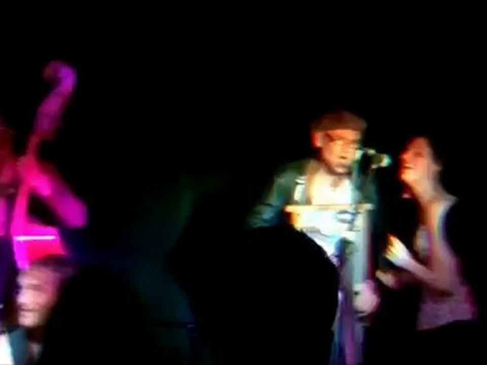 Léa Solex Ringard Touch et MFP - Chichis,Beignets etc