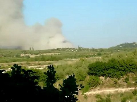 Syria فري برس ادلب جسر الشغور قرية خربة الجوز احراق الاراضي الزراعية من قبل جيش النظام 10 6 2012 Idlib