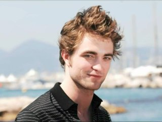 Robert Pattinson Slams Age Restrictions On Films - Hollywood Scoop
