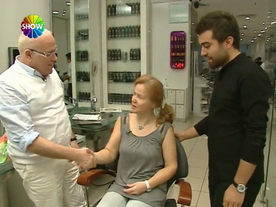 Emel Acar İle En Baştan - Emine Yürürdurmaz kuaför salonunda