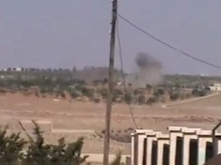 Syria فري برس ريف حلب  رتيان  قصف بالدبابات والطيران 10 6 2012 Aleppo