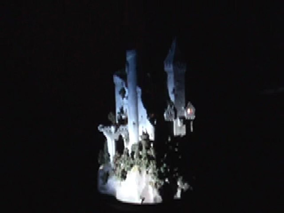 château Hugo mis en lumière à Talcy