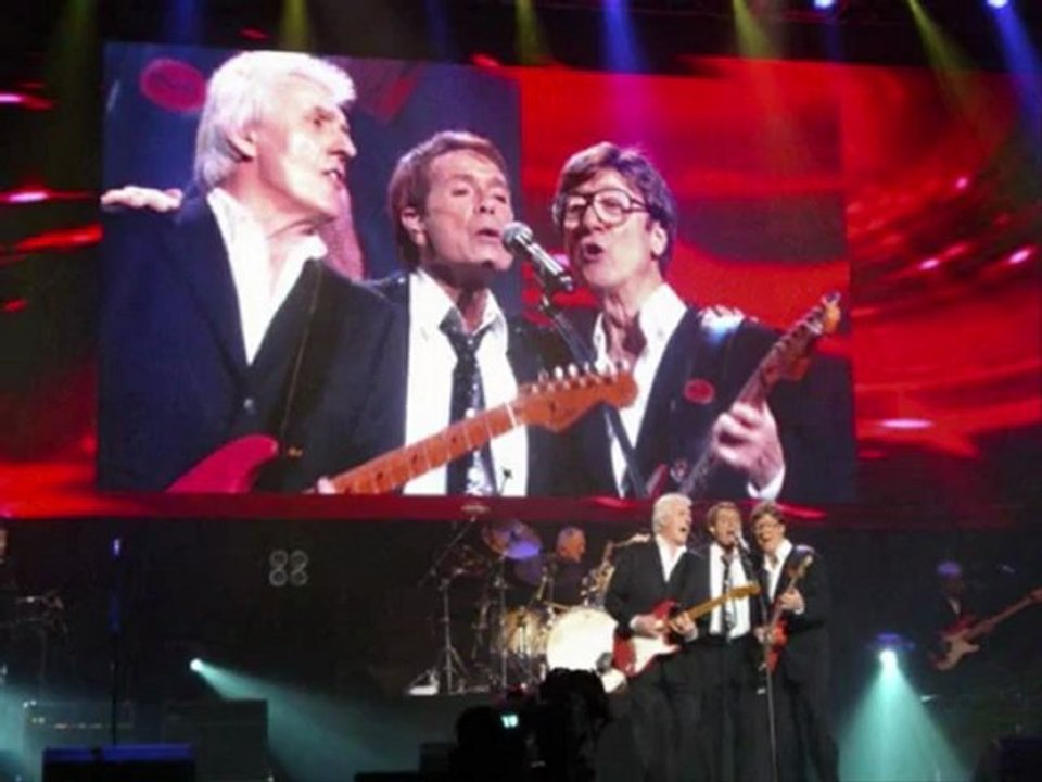 Cliff Richard & The Shadows ( Don't talk to him / Yamaha Tyros 2 )