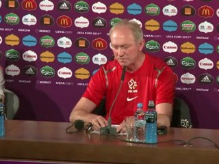 Politics off menu for Poland as Russia match looms