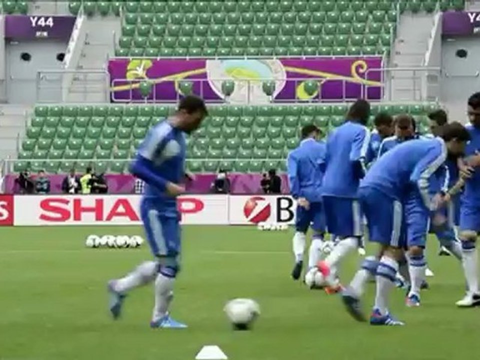 Gregos e tchecos medem forças na Euro-2012