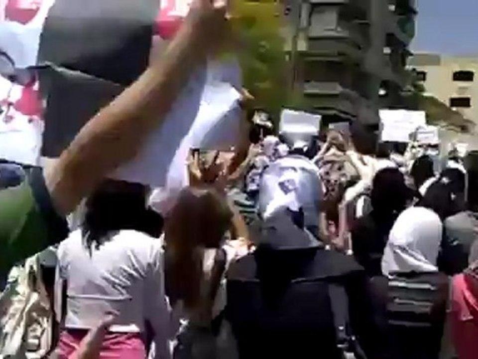 Syria فري برس حلب مظاهرة للطلبة الجامعيين في حلب حي الفرقان  11 6 2012 ج2 Aleppo