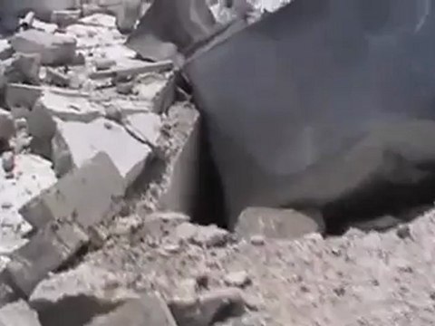 Syria فري برس حلب حيان بعض اثار القصف المدفعي ع البلدة 11 6 2012 ج1 Aleppo