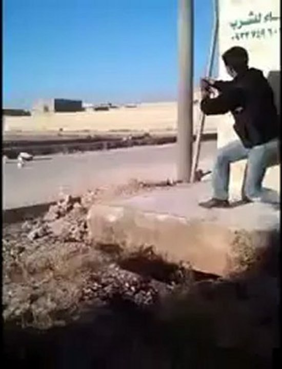 Syria فري برس  حلب لواء احرار الشمال اشتباكات الجيش الحرمع عصابات البطة Aleppo