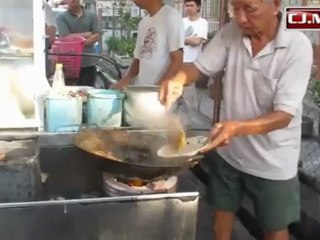 The near extinct traditional char koay teow