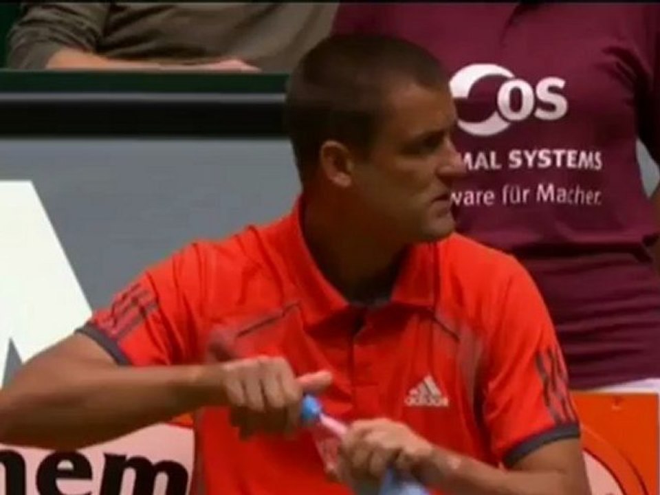 Youznhy batte Haase - Halle, primo turno