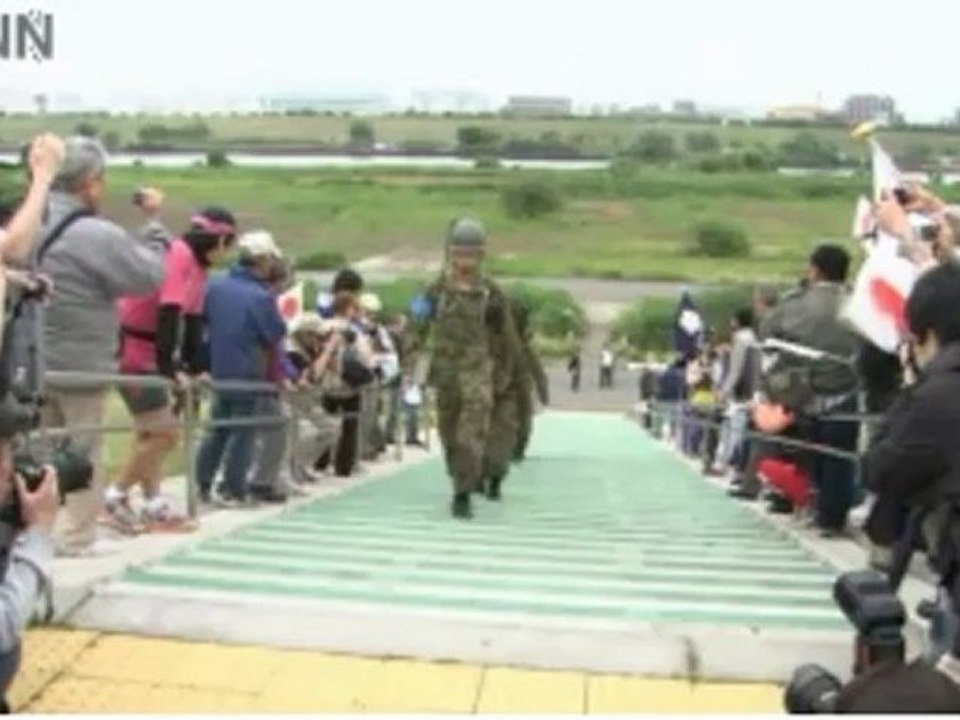 陸上自衛隊、都内の市街地でレンジャー訓練