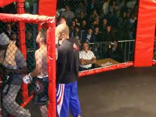 Moriscot Ulrich ( Kamikaze reunion)  vs Dumbas Cyrille (Snake Team ) - 67kg