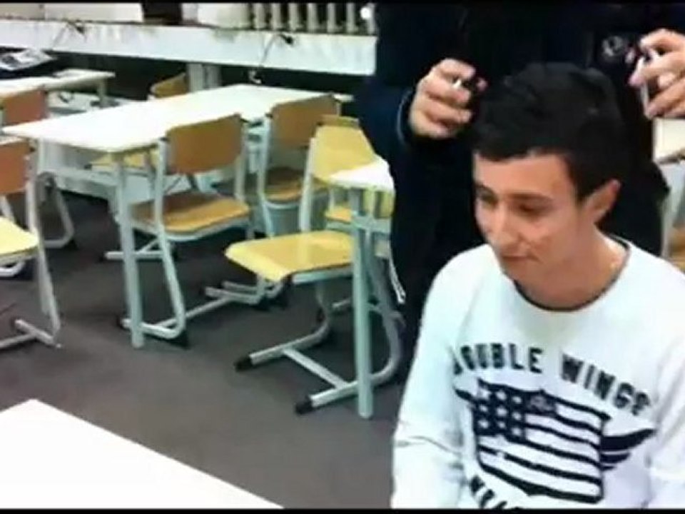 Handivoice : contrôleur d’environnement vocal pour personnes handicapées moteur - PPE 2012