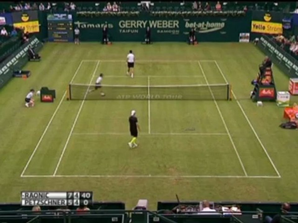 Halle - Raonic stoppe Petzschner