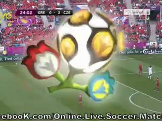 الجكم يسقط بسبب عرقله لاعب له فى مباراه التشيك واليونان