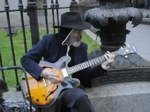 By My Hotel, Epiphone DOT Custom 335 Flame Guitar- Street Cube Amplifier