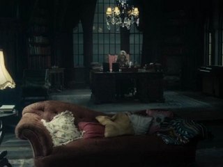A Vampire - Clip A Vampire (English)
