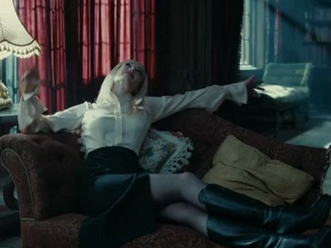 Dark Shadows - Clip Locked In A Box