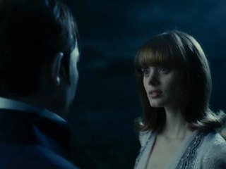 Pulling Me Here - Clip Pulling Me Here (English)