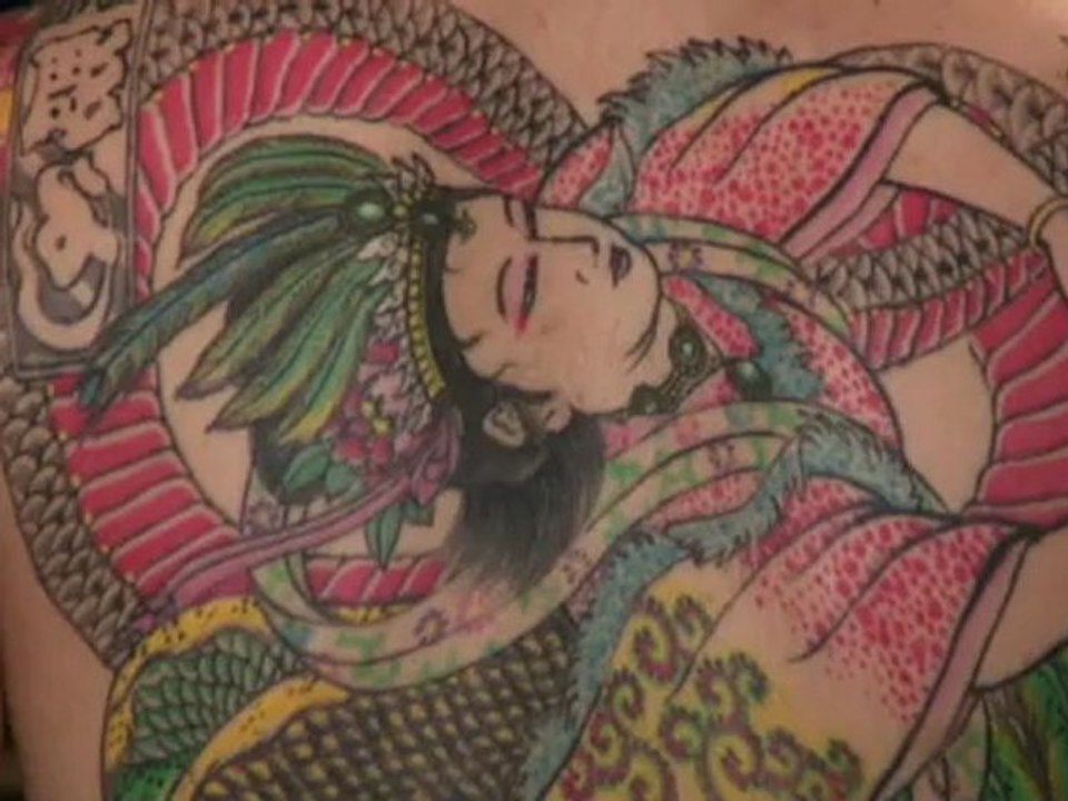 Zwischen Mafia und Mode: Tattoos in Japan