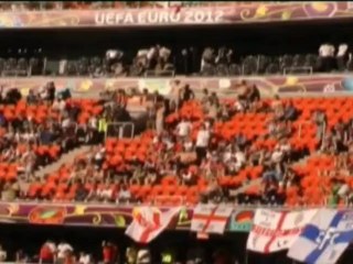 Angleterre - La fanfare empêchée de jouer