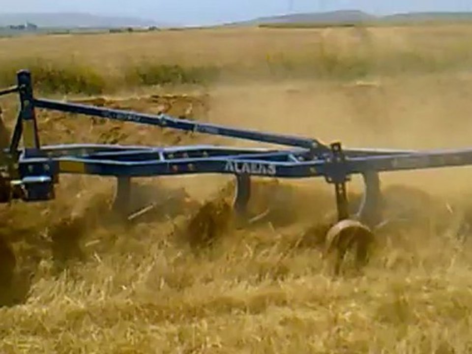 john deere 6210 ve newholland td 95 yer sürümü 11/06/2012