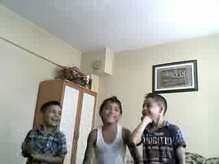 uğur balcı ve arkadaşlarının annen evde mi?