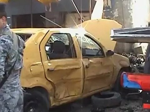 Wave of attacks kills scores in Iraq