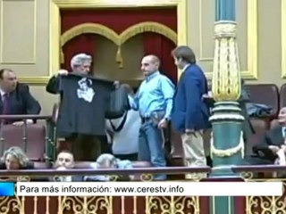 Los mineros se cuelan en el Congreso a protestar con camisetas negras