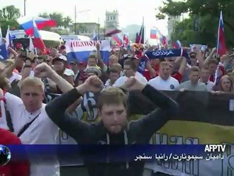 الشرطة تستخدم الغاز المسيل للدموع ضد مشجعي بولندا وروسيا