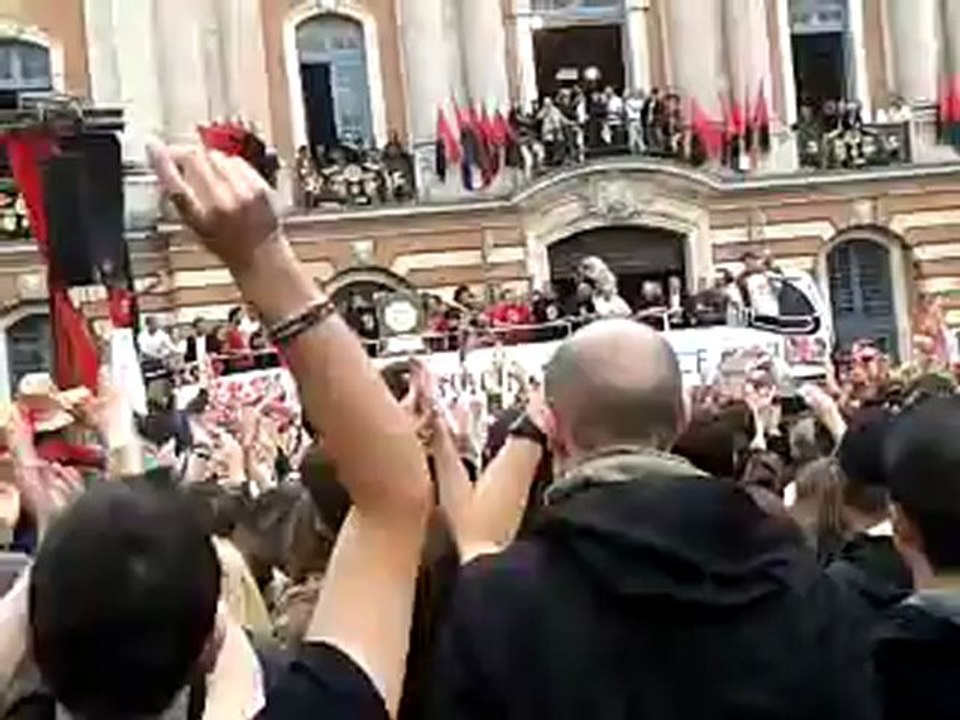 bouclier de brennus 2012 sur la place du capitole