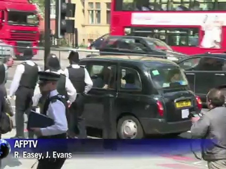 Ex-Murdoch aide Rebekah Brooks in British court