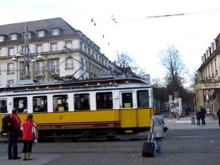 Straba Oldtimer am Hauptbahnhof KA