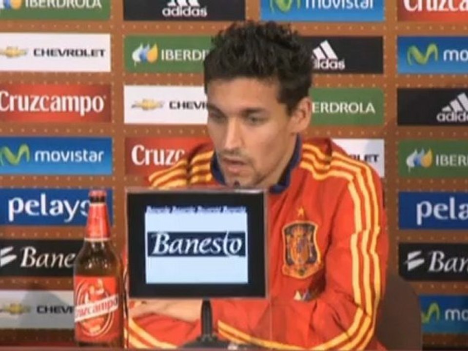 Spaniens Spieler verteidigen ihr Spielsystem