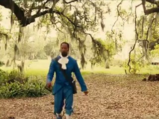 Django desencadenado - Trailer en español HD