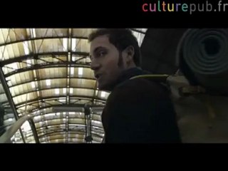 Geeks thrown in IRL battles / PS Vista ad