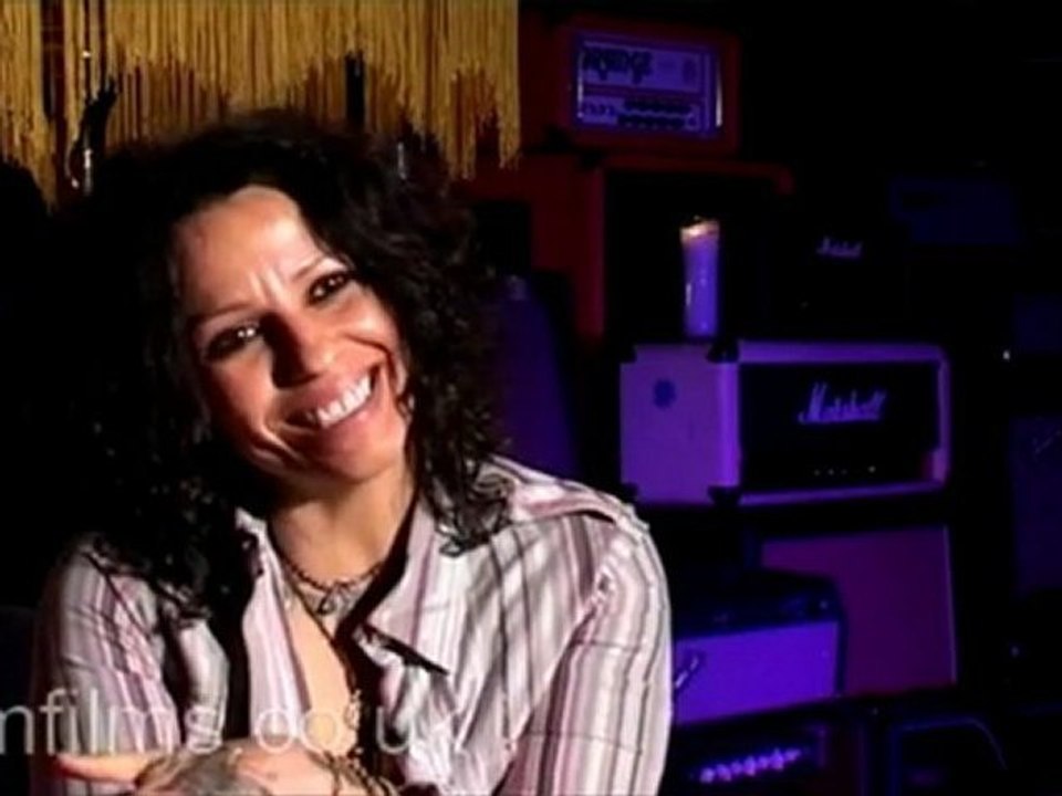 Linda perry talking about pink