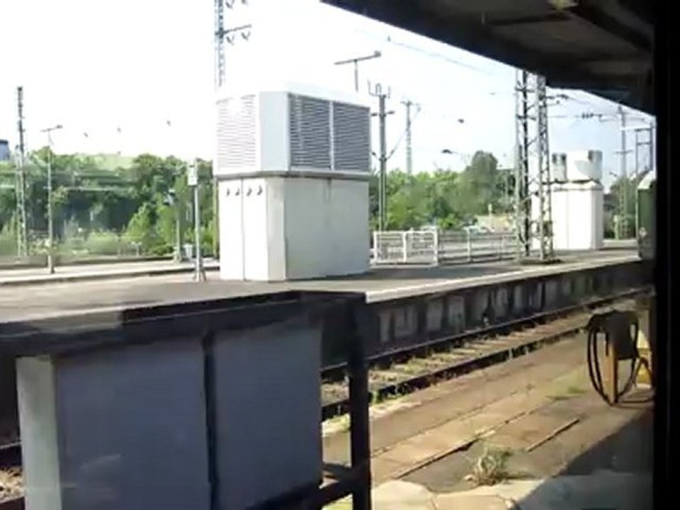 historische Dampflok in KA Hbf 02