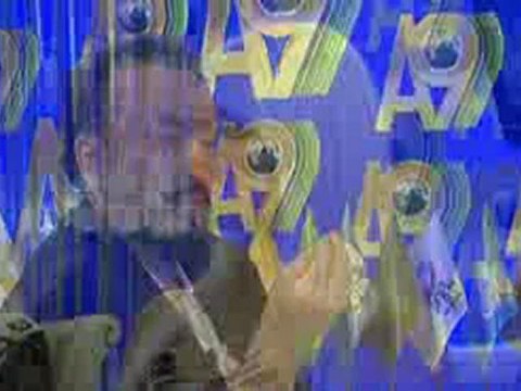 Bediüzzaman Said Nursi Hazretleri 'Deccalin iki silahı fen ve felsefedir' demiştir.