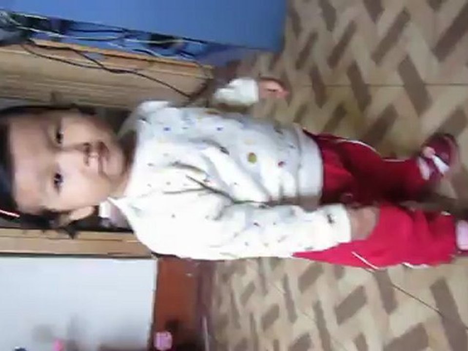danae persigue la cam