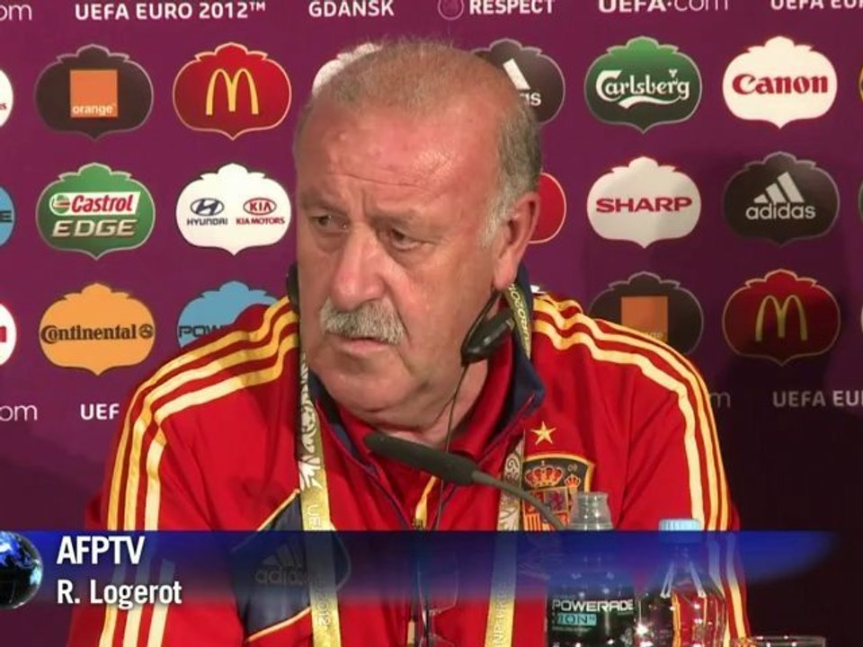 Spain coach Del Bosque warns against complacency