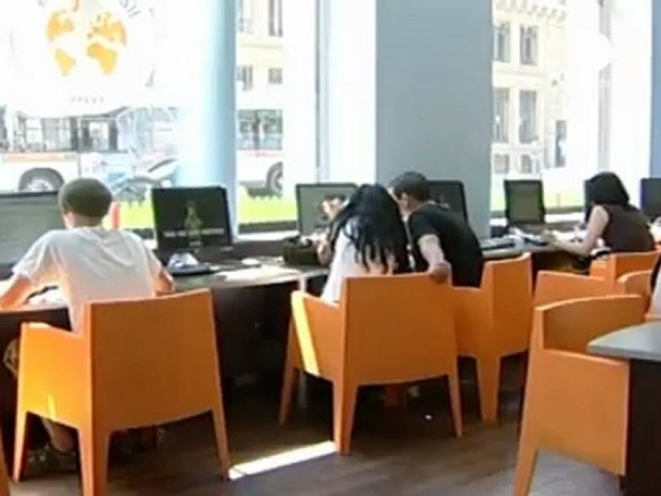 İnternette alan adlarına özgürlük