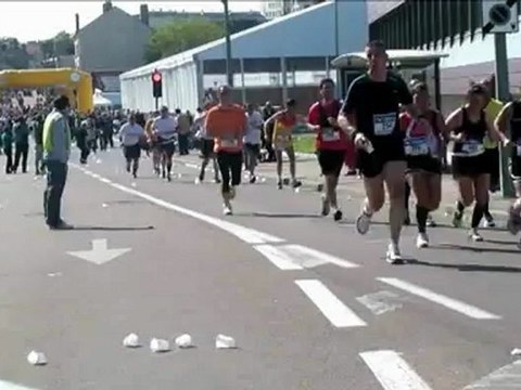 Semi Marathon Troyes 2012 Cam Fixe passage de 1h21 à 1h23