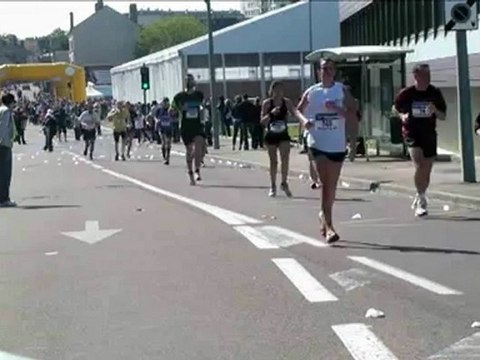 Semi Marathon Troyes 2012 Cam Fixe passage de 1h25 à 1h27