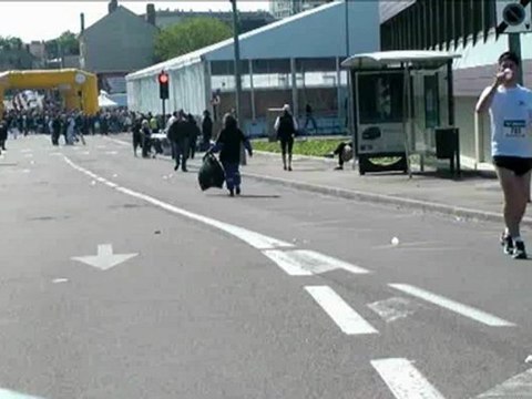 Semi Marathon Troyes 2012 Cam Fixe passage de 1h47 à 1h49